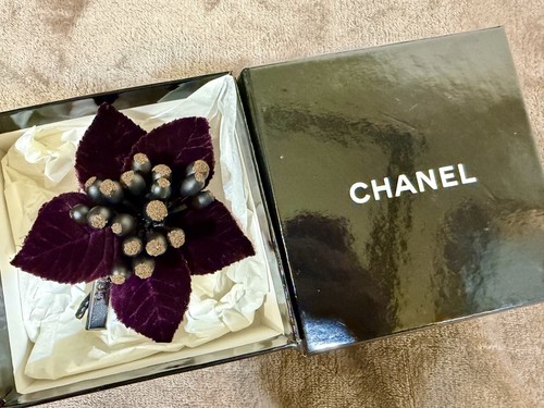 Vintage chanel brooch - vintage, cloth