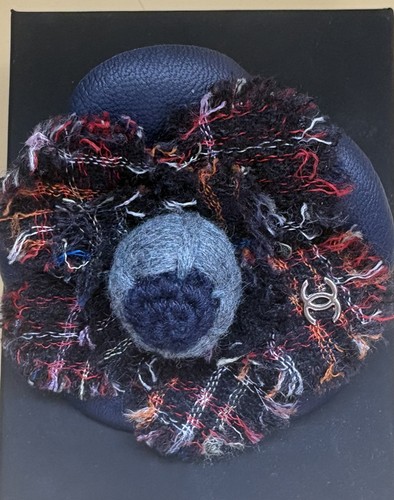 Chanel camellia brooch tweed - camellia,