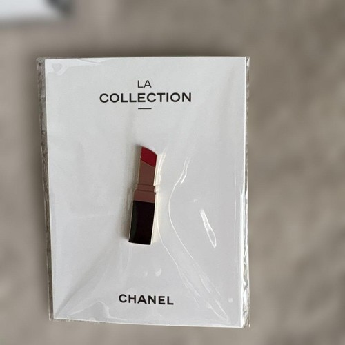 Chanel collection brooch - chanel,