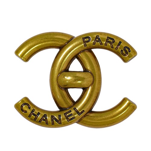 Chanel turn lock gold - chanel,