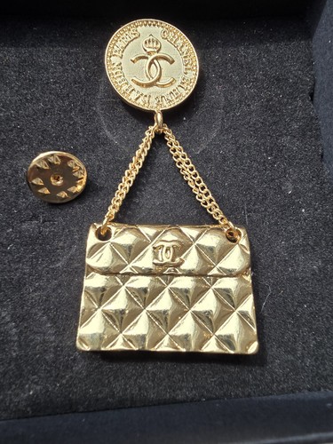 Stunning vintage pin gold - vintage,