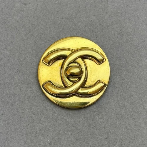 Chanel vintage logo - cc, round