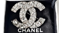 Chanel Classic Crystal CC