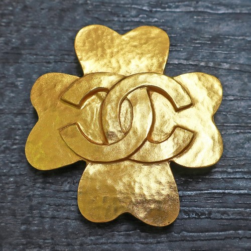 Chanel gold plated logos - gold,