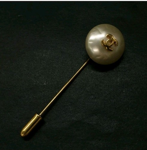Chanel stunning faux pearl - chanel,