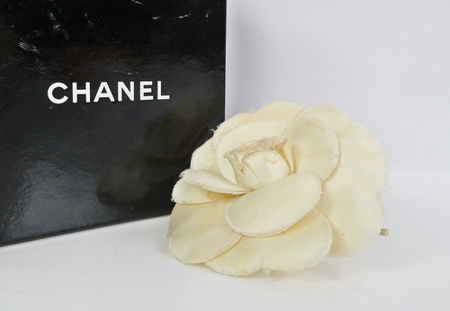 Authentic chanel white fabric - authentic,