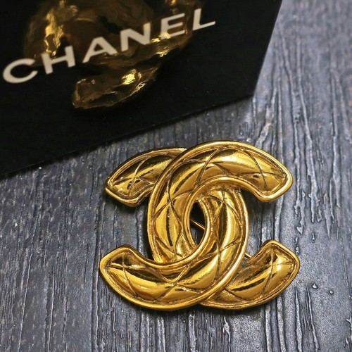 Chanel gold plated - chanel, cc