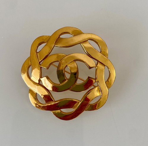 Chanel vintage gold - chanel,
