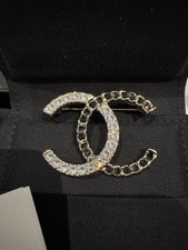 Chanel Brooch Double C Gold