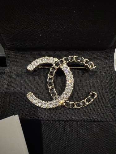 Chanel brooch double gold - chanel,