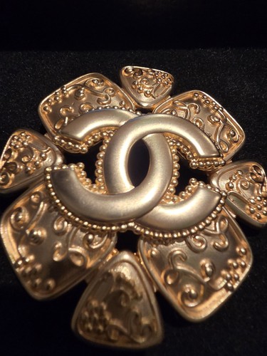 Chanel fine jewellery gold - fine,