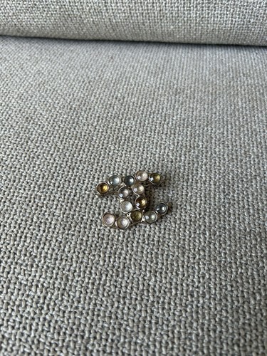 Chanel glass stone brooch - chanel,