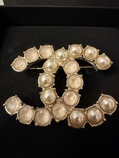 Chanel cc Pearl And Pink